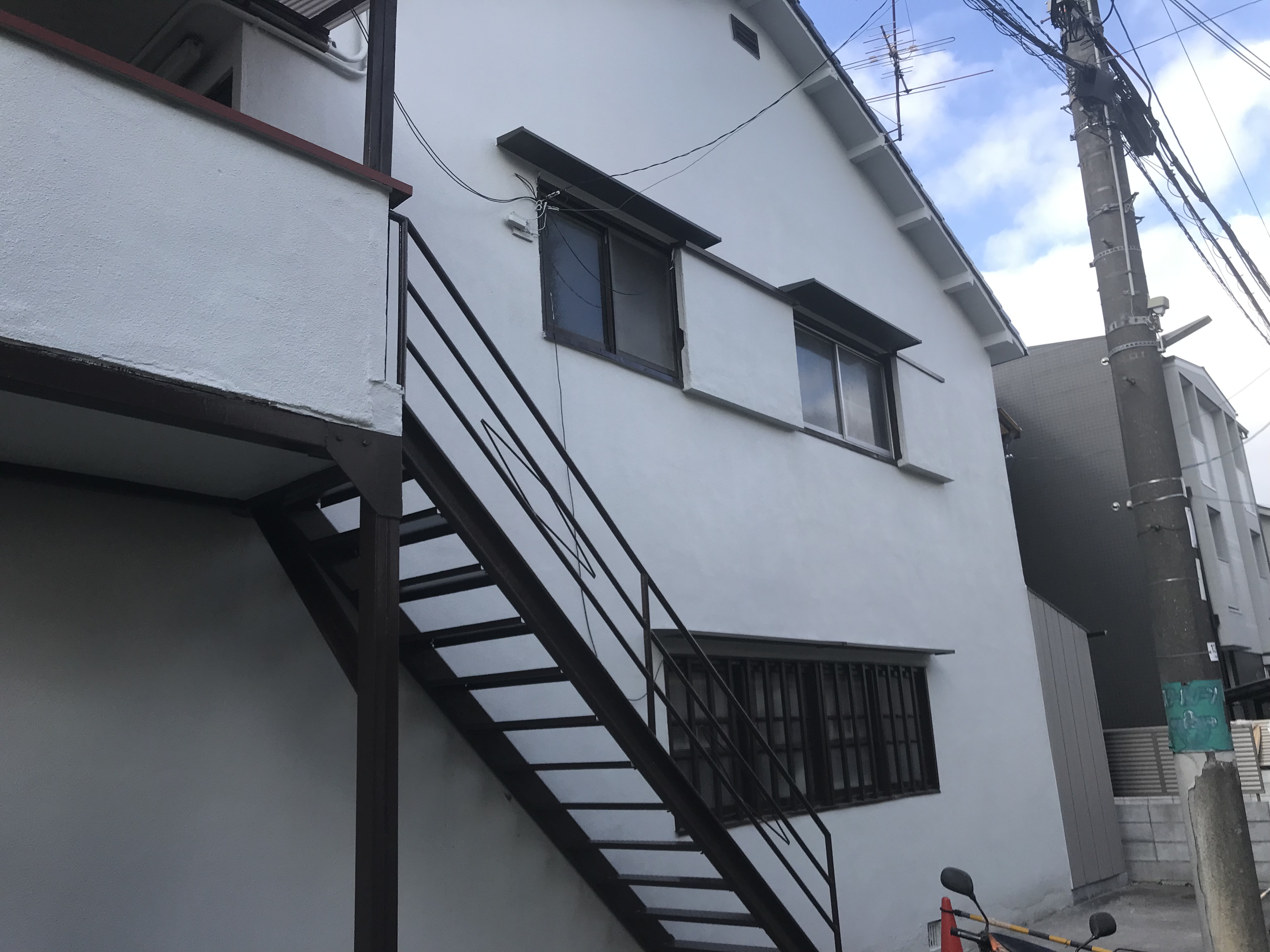 和泉市文化住宅　外壁塗装工事完了しました！！
