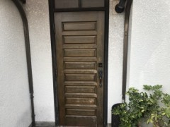 高石市K様邸　木製ドア塗替え塗装
