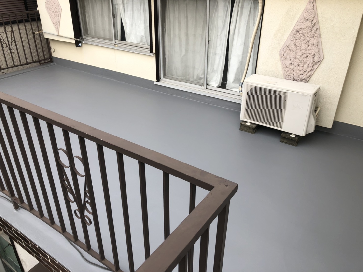 泉大津市M様邸　ベランダ防水工事　！！