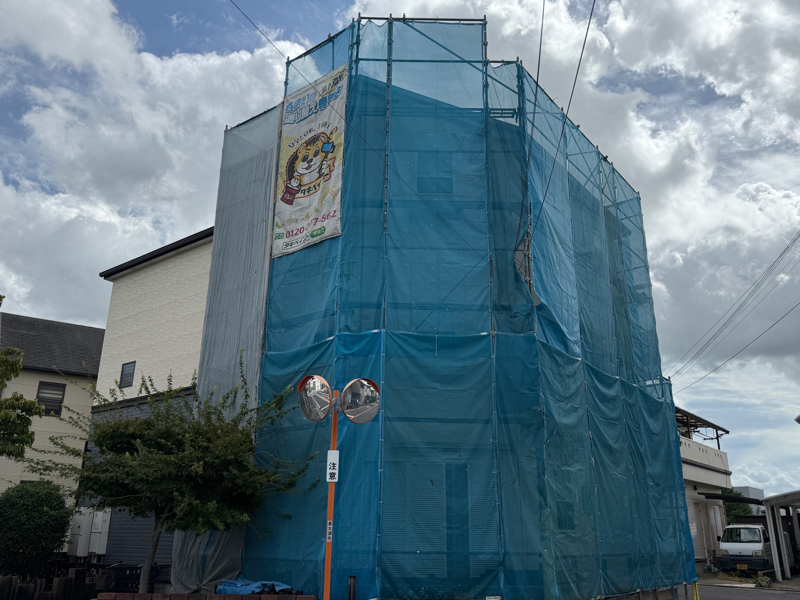 泉大津市Ｍ様邸　屋根・外壁塗装工事着工しました！！