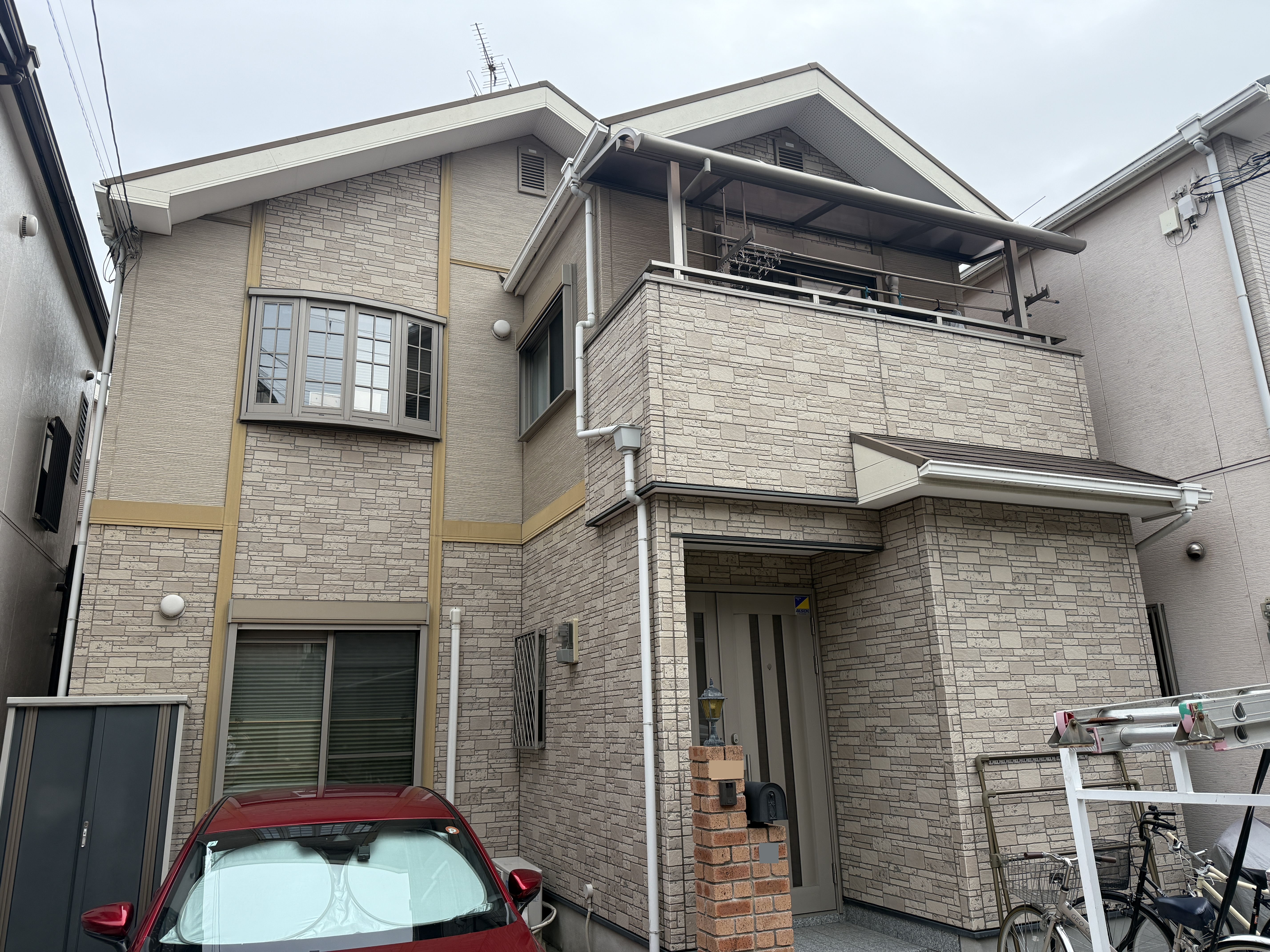 泉大津市S様邸　屋根・外壁塗装工事着工しました！！