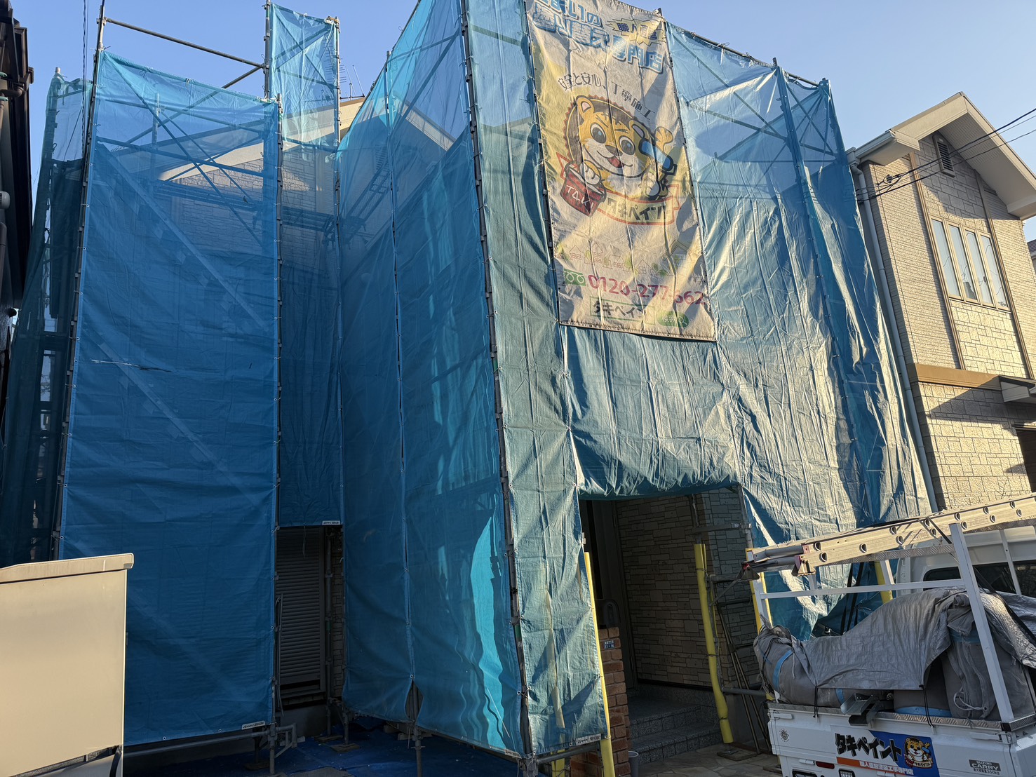 泉大津市S様邸　屋根・外壁塗装工事着工しました！！